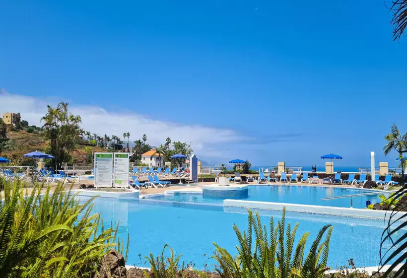 Coral La Quinta Park Suites