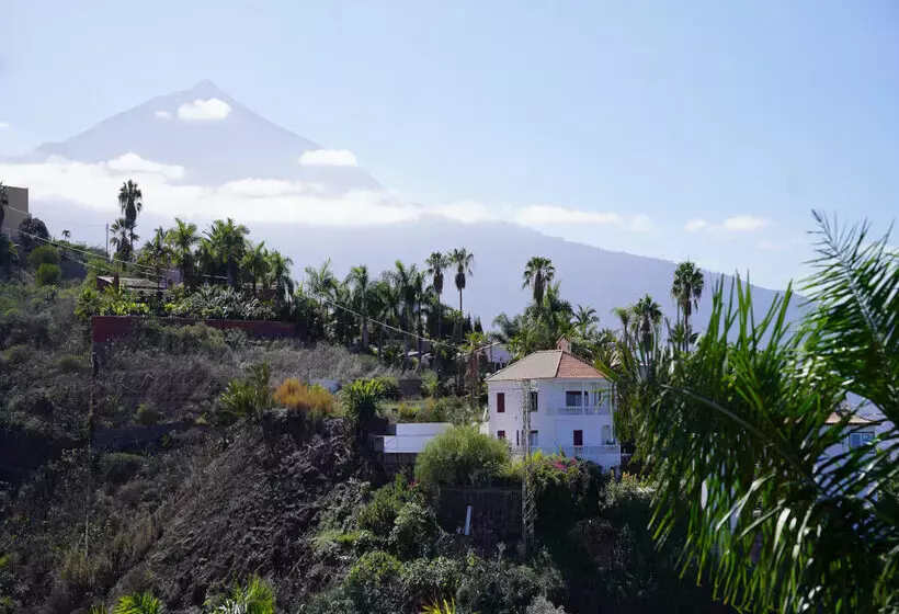 Coral La Quinta Park Suites