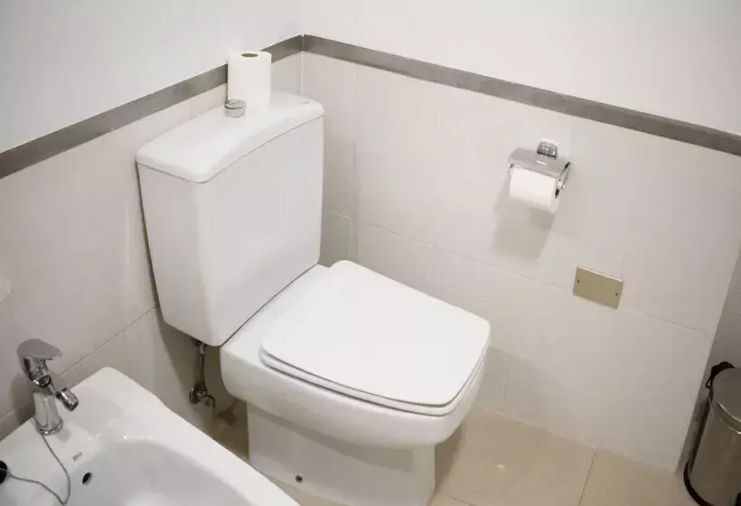 Coral La Quinta Park Suites