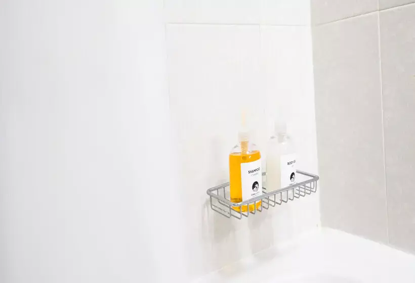 Coral La Quinta Park Suites