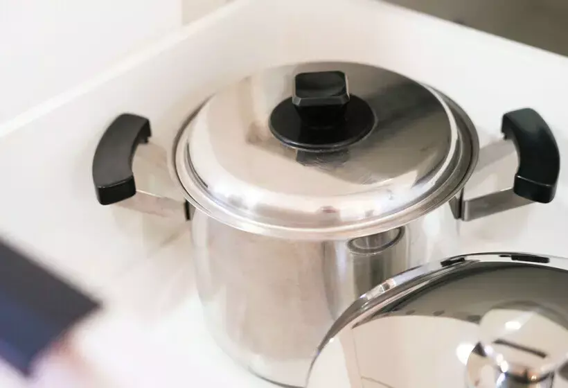 Coral La Quinta Park Suites