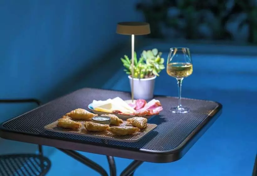 Hotelli Argostoli Essence Suites