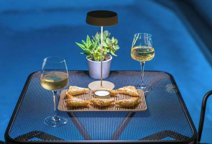 Hotelli Argostoli Essence Suites