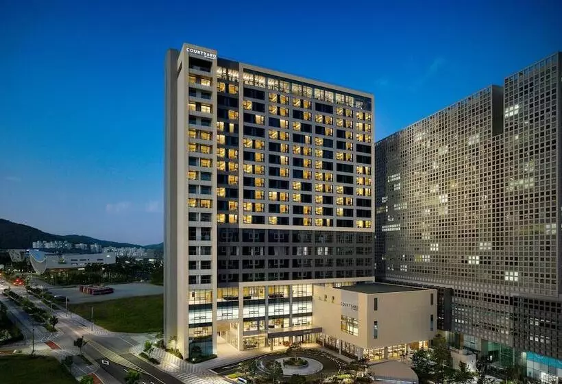 ホテル Courtyard By Marriott Sejong