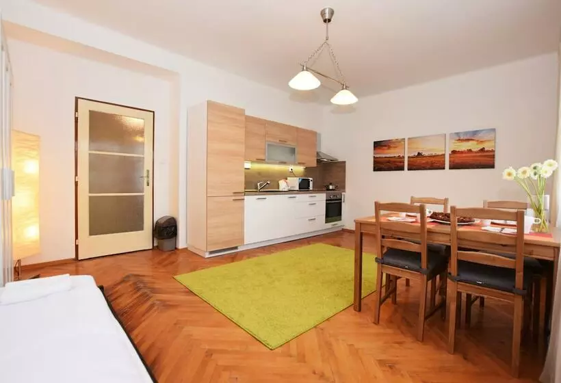 Hotelli Císařka Apartment
