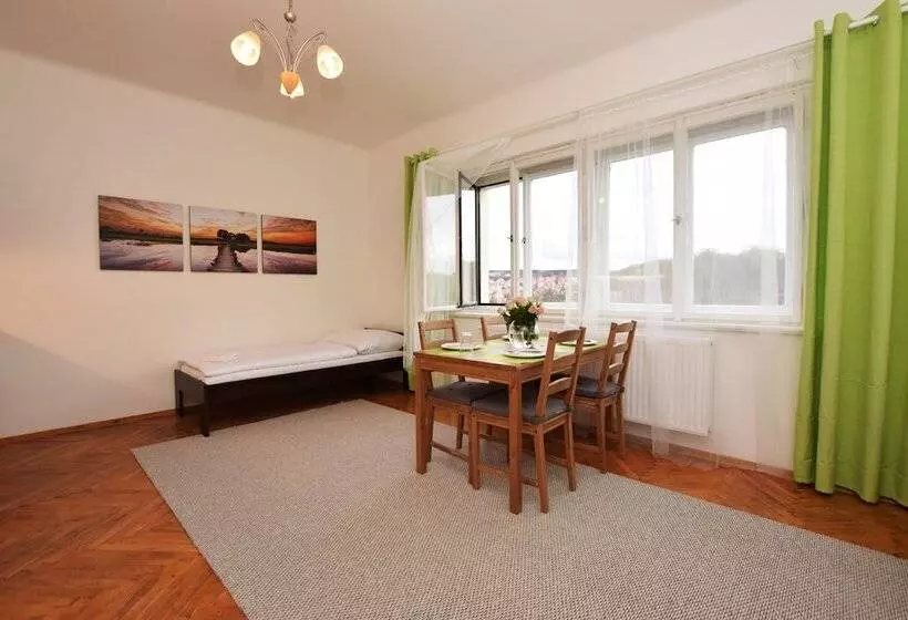 Hotelli Císařka Apartment