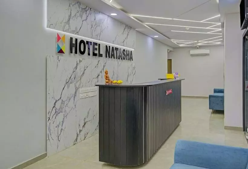 Itsy Hotels Natasha, Vesu, Surat