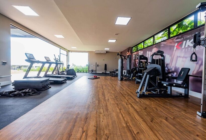 Hotel Royal Tulip Holambra