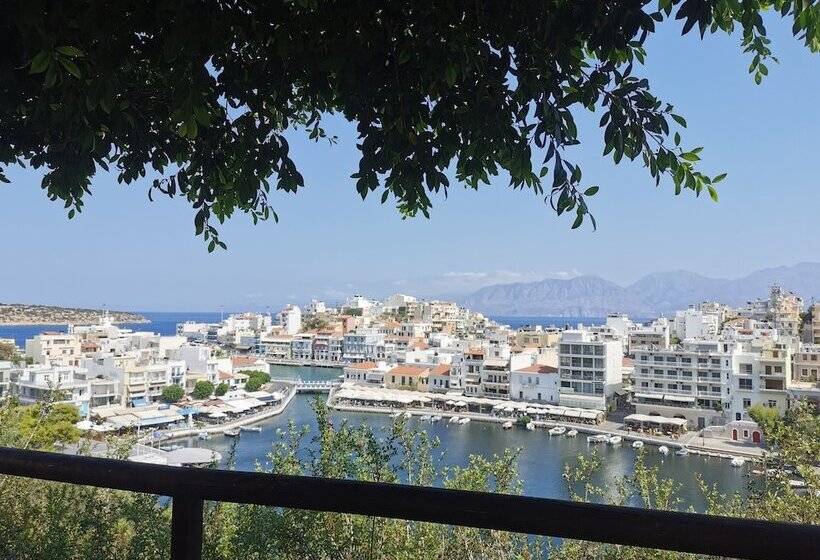 Kassandra Garden Residence