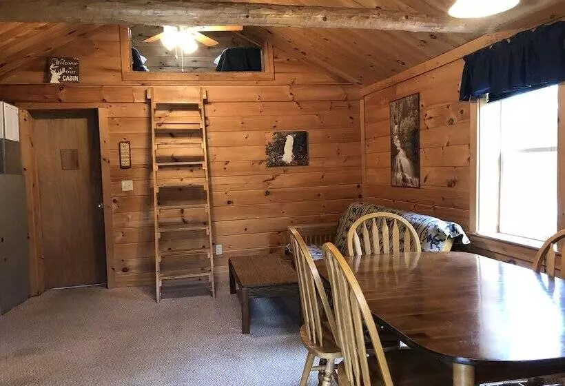 Kennebec Riverside Cabins