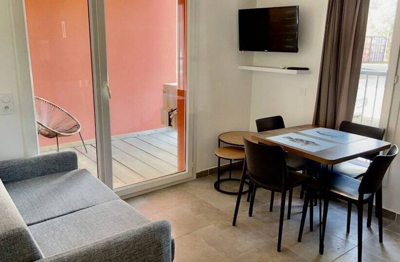 Les Hameaux De Saint Cyprien