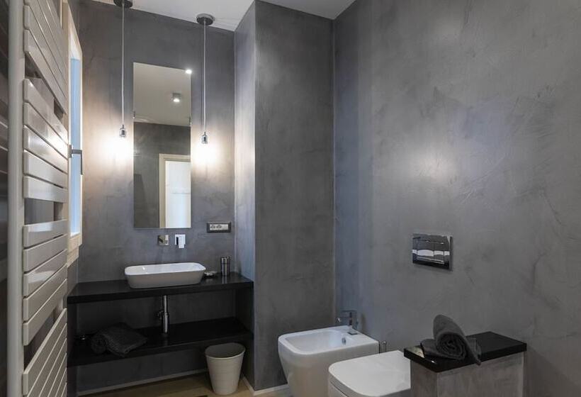 Luxury Apartment In Modern Villa Unit 1