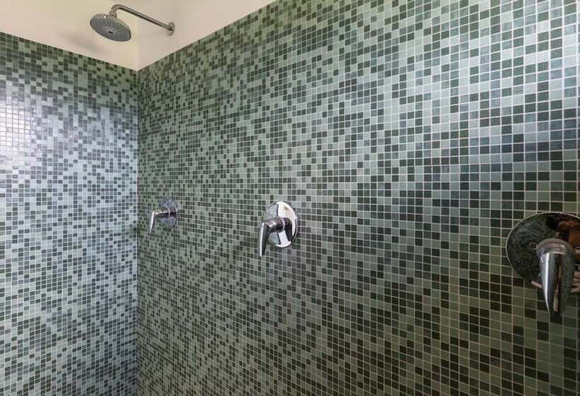 Luxury Apartment In Modern Villa Unit 1