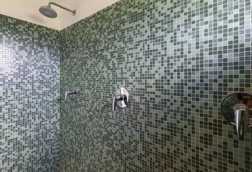 Luxury Apartment In Modern Villa Unit 1