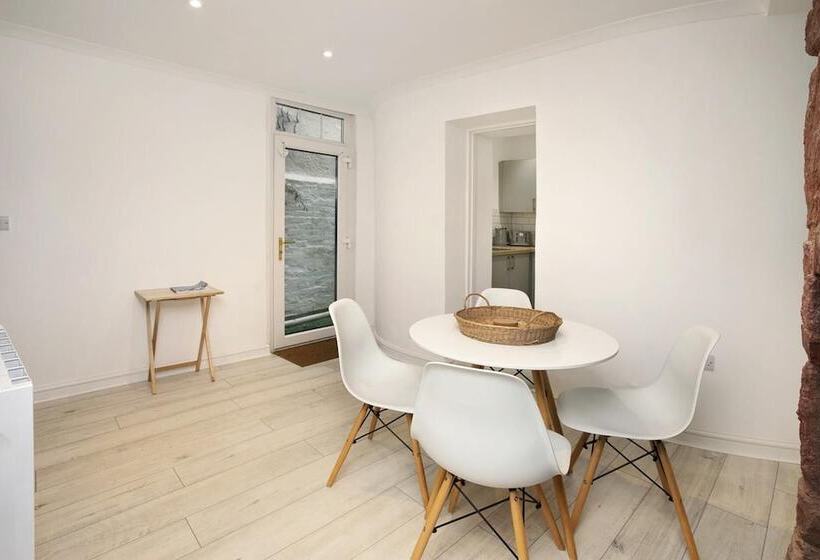 Patacake Cottage Teignmouth