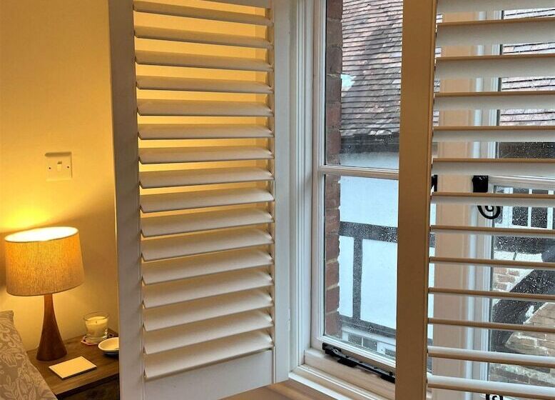 Peaceful Cottage For Two In Horsham