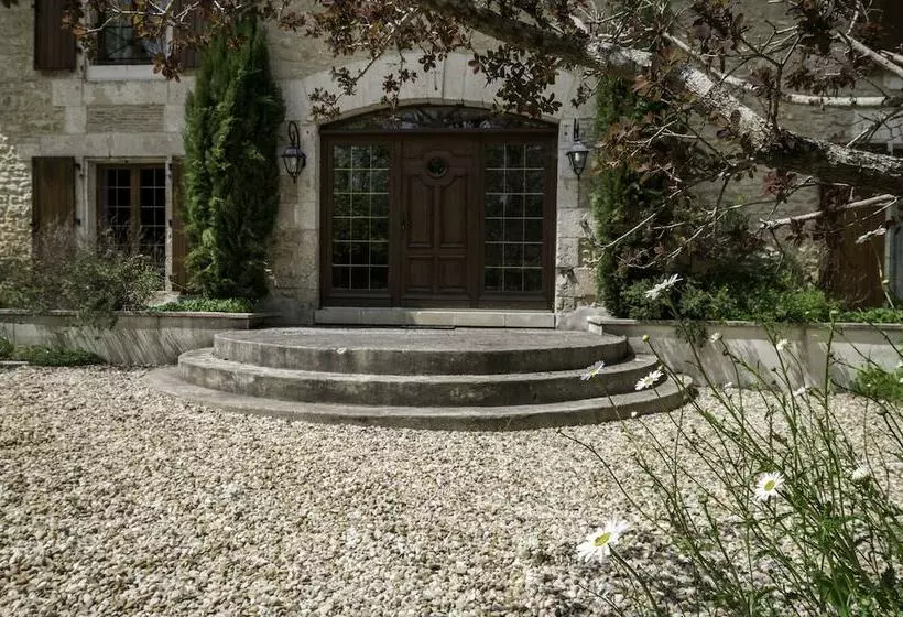 Majatalo Moulin Du Fontcourt