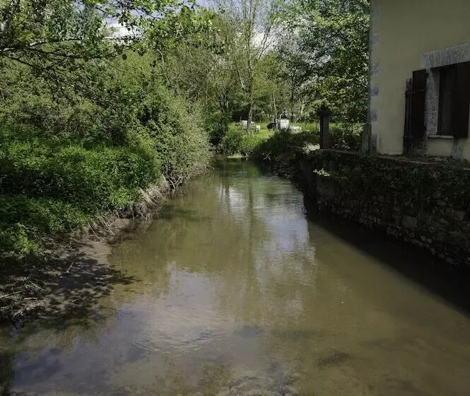 Majatalo Moulin Du Fontcourt