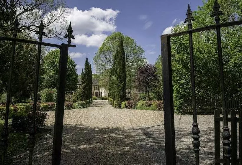 Majatalo Moulin Du Fontcourt