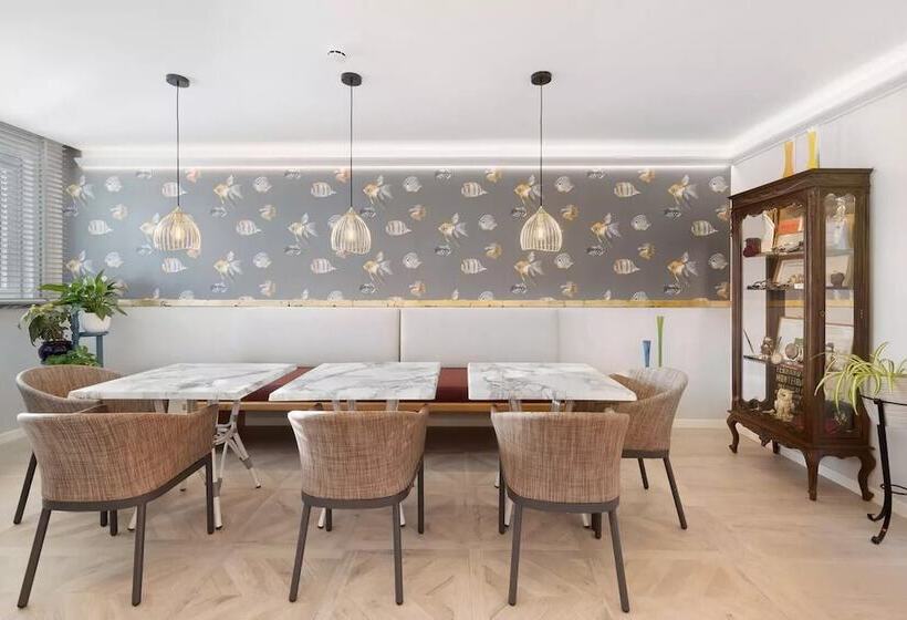 Szálló Impeccable 4 Bed House In São Domingos De Rana