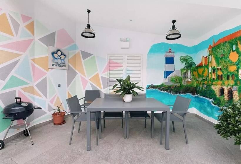 Szálló Impeccable 4 Bed House In São Domingos De Rana