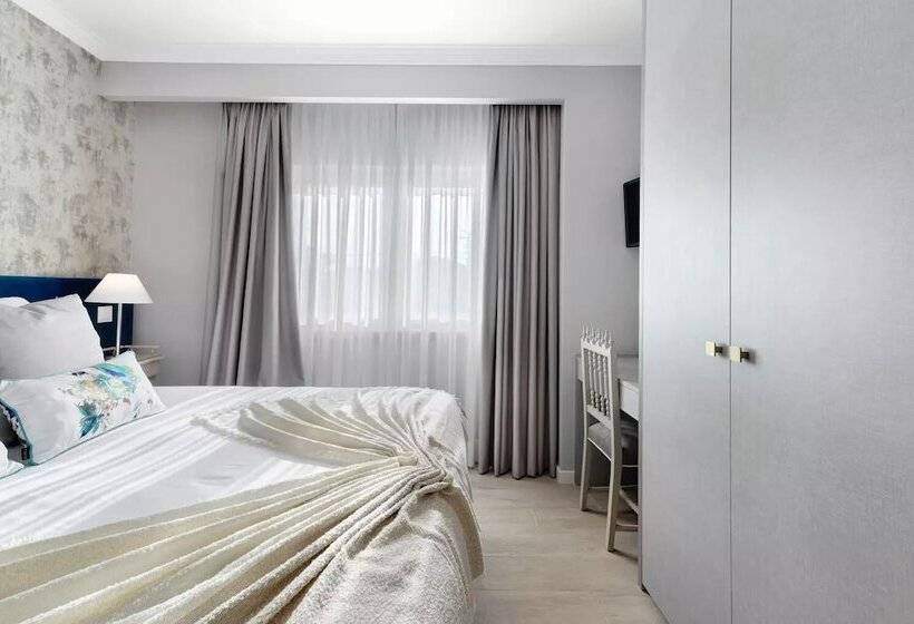 Szálló Impeccable 4 Bed House In São Domingos De Rana