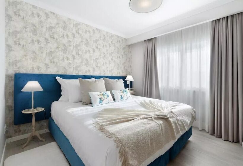 Szálló Impeccable 4 Bed House In São Domingos De Rana