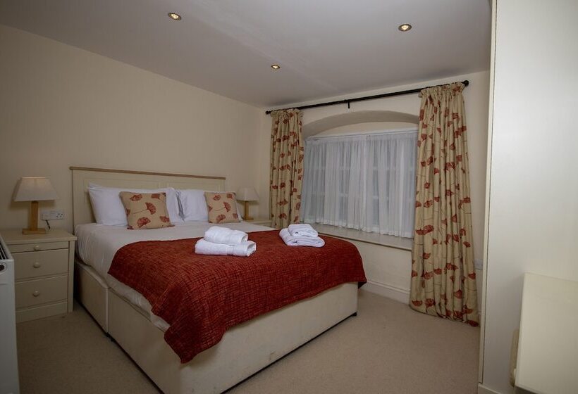 Shieling Cottage At Lovelady Shield