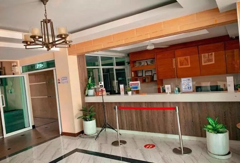 Hotelli Home Place  Lopburi