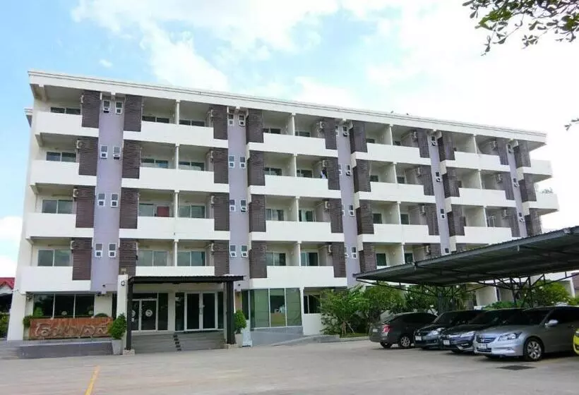 Hotelli Home Place  Lopburi