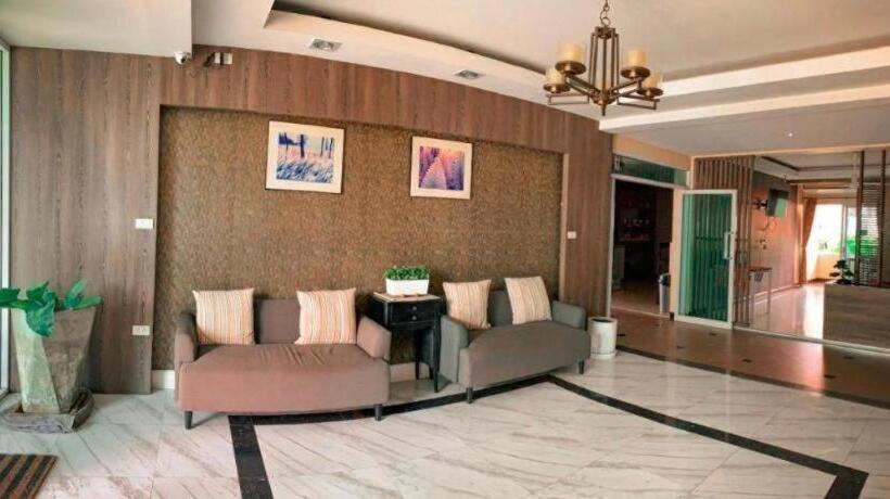 Hotel Home Place Lopburi