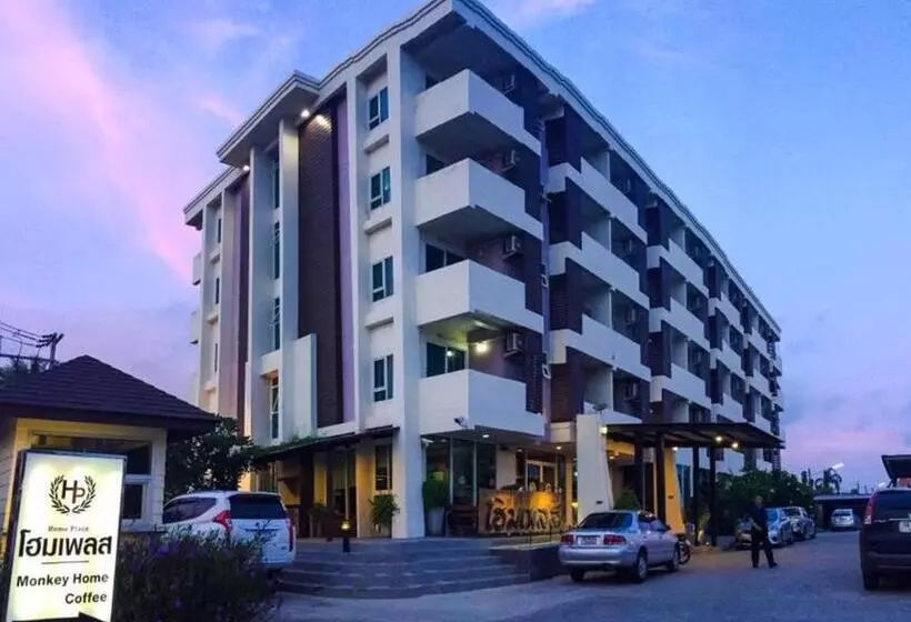 Hotelli Home Place  Lopburi