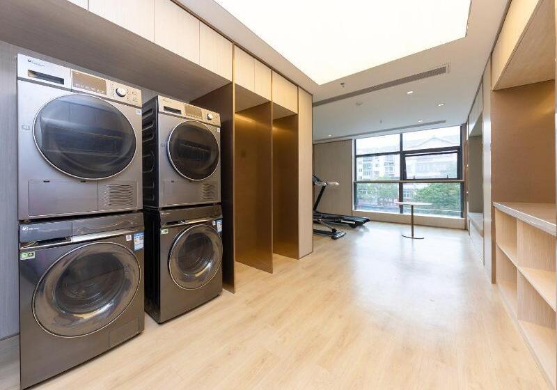 Ji Hotel (ganzhou Jinling Road)