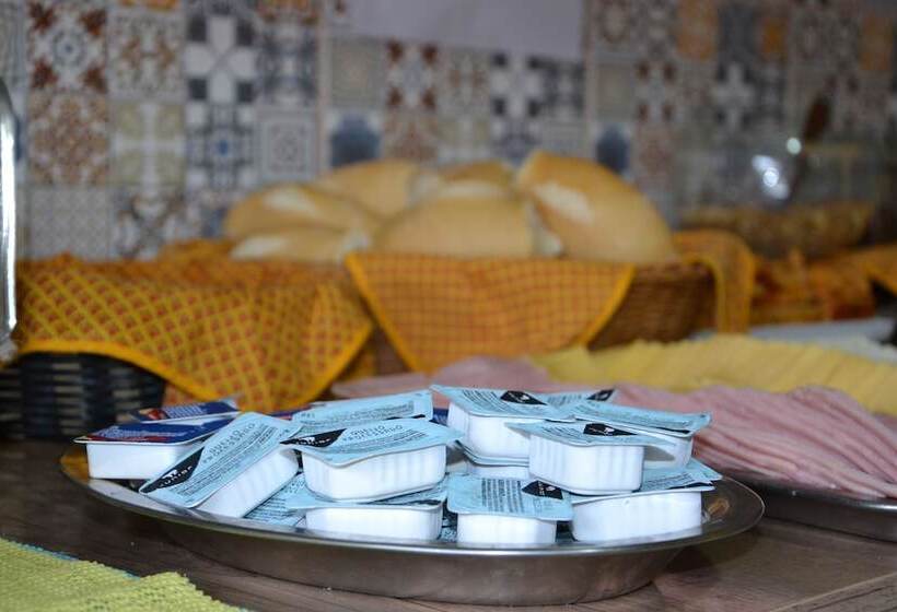 مسافرخانه Pousada Caminho Dos Sonhos