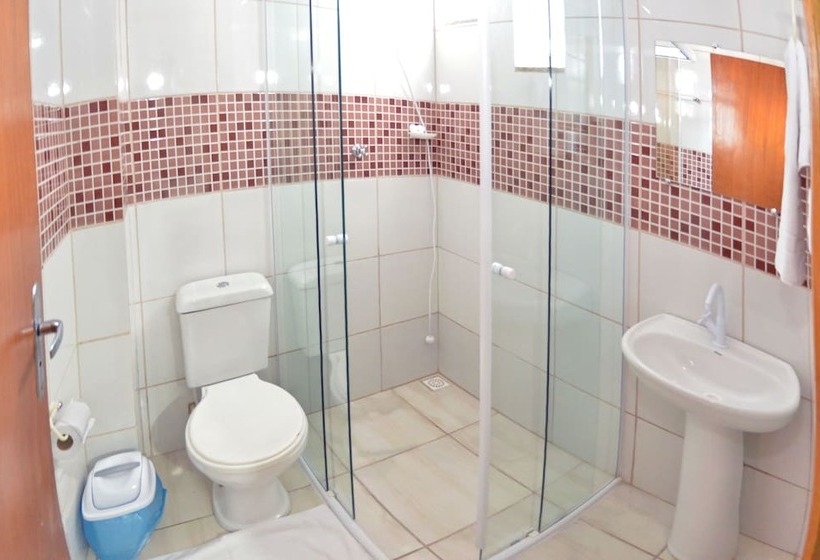 مسافرخانه Pousada Caminho Dos Sonhos