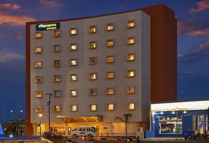 בית מלון כפרי City Express Junior By Marriott Aguascalientes Centro