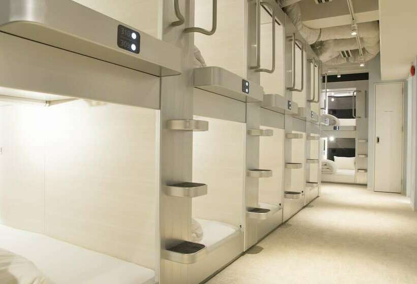 캡슐 호텔 Akihabara Bay