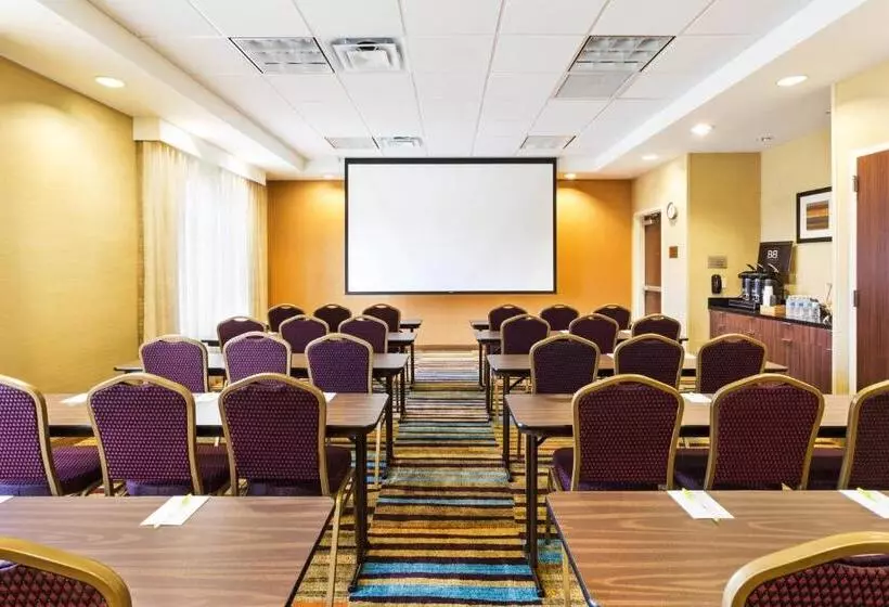 ホテル Fairfield Inn & Suites By Marriott Johnson City