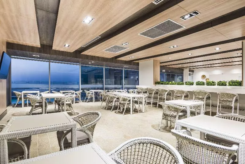 ホテル Holiday Inn Express Barranquilla Buenavista, An Ihg