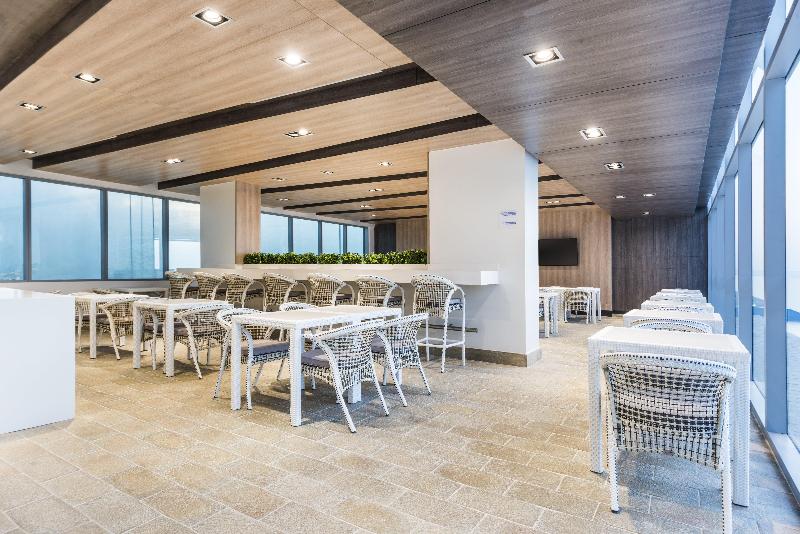 هتل Holiday Inn Express Barranquilla Buenavista, An Ihg