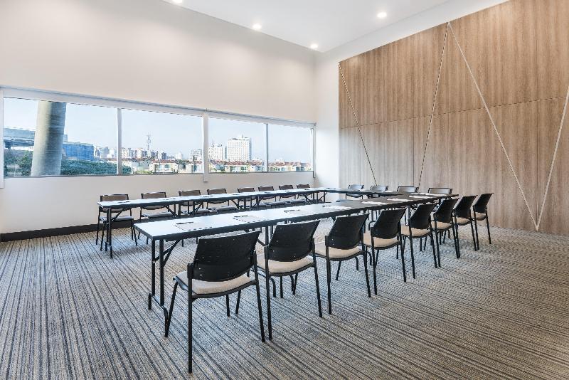 هتل Holiday Inn Express Barranquilla Buenavista, An Ihg