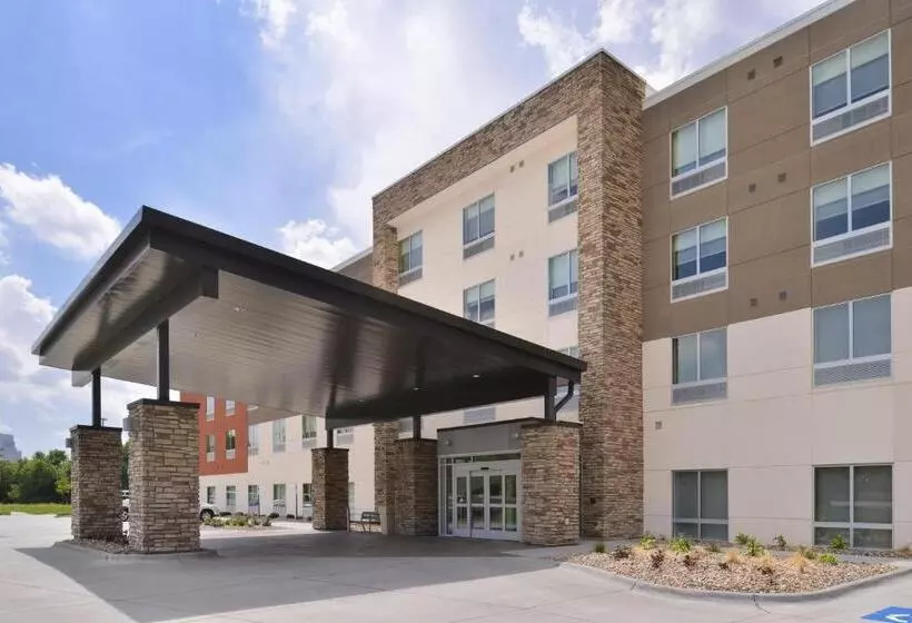Hotelli Holiday Inn Express & Suites Omaha Airport, An Ihg