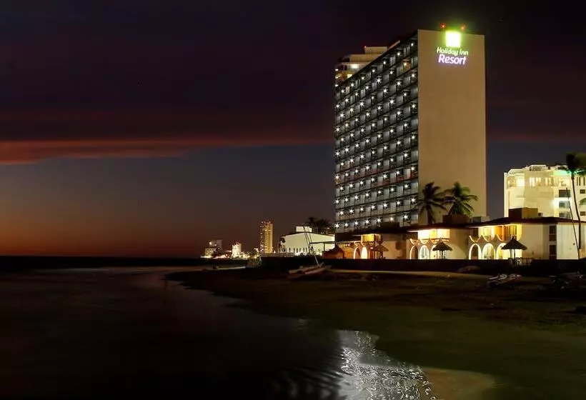 هتل Holiday Inn Resort Mazatlan By Ihg
