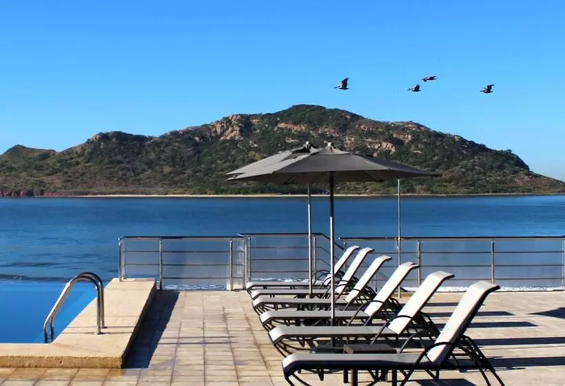 هتل Holiday Inn Resort Mazatlan By Ihg