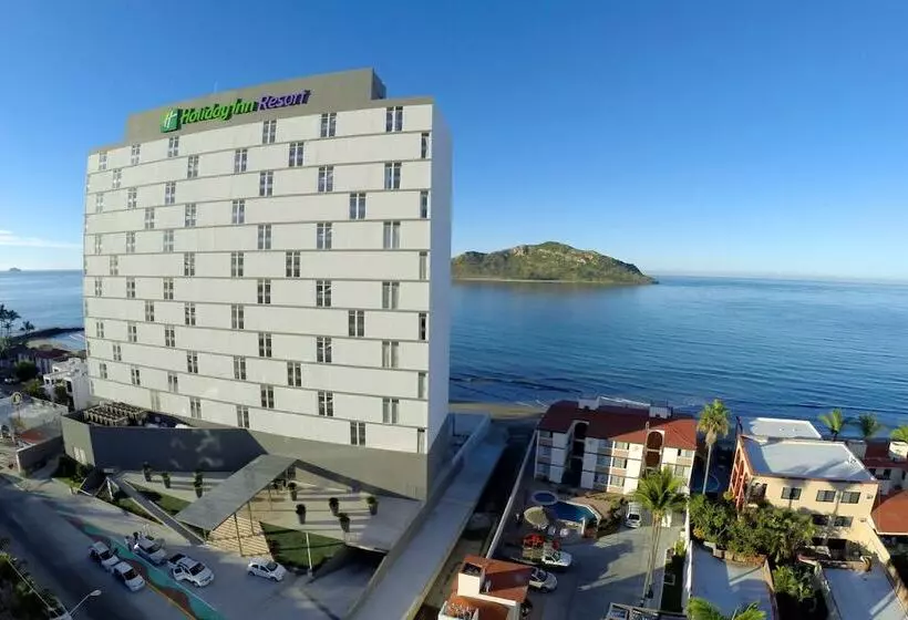 هتل Holiday Inn Resort Mazatlan By Ihg