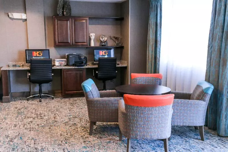 ホテル Holiday Inn & Suites Denver Tech Center Centennial, An Ihg