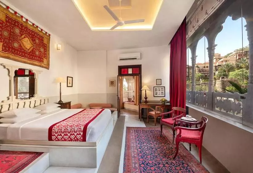 Hotelli Neemrana Fortpalace