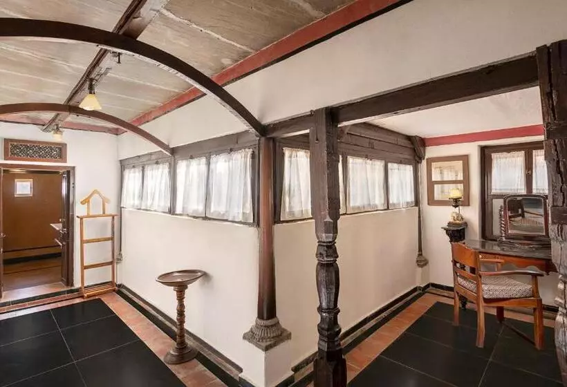 Hotelli Neemrana Fortpalace