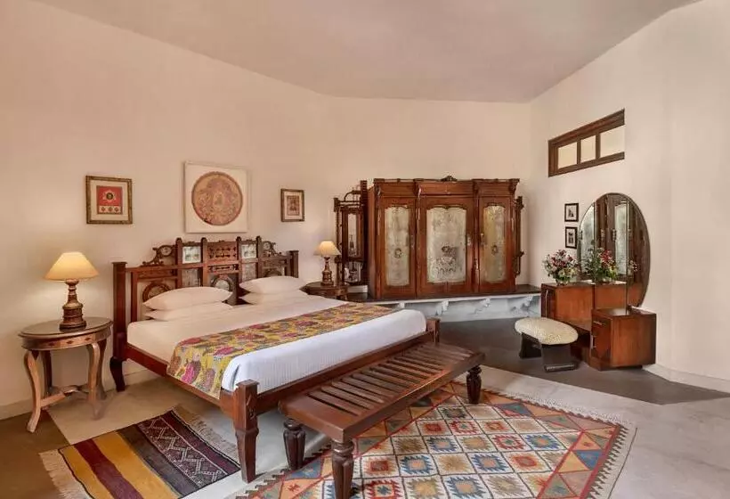 Hotelli Neemrana Fortpalace