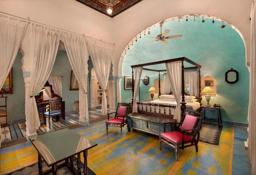 ホテル Neemrana Fortpalace